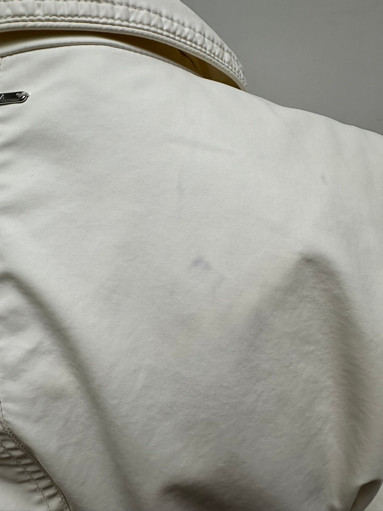 Claudia Sträter witte trenchcoat maat M