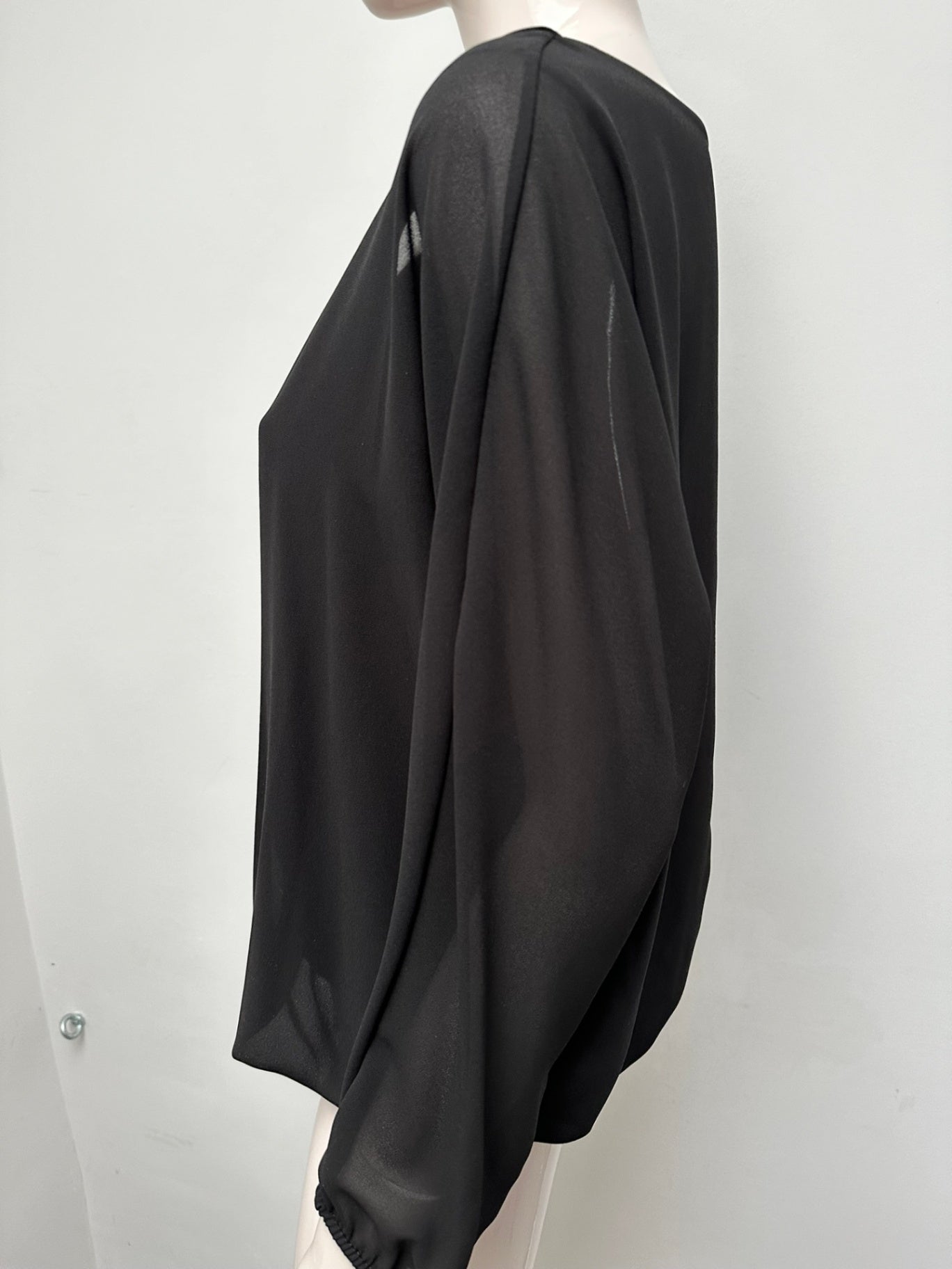 Zwarte Top maat 40