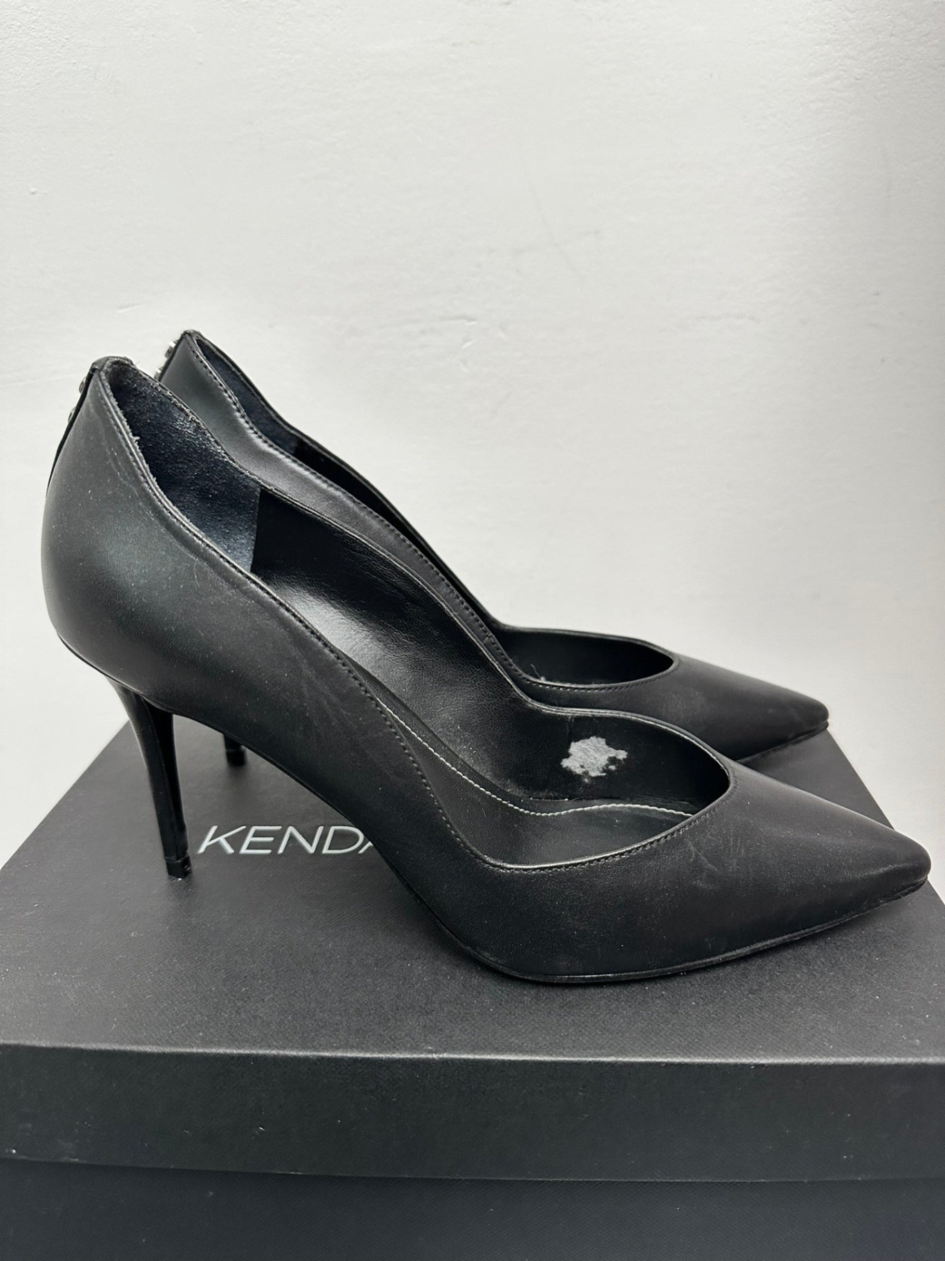 Kendall + Kylie Pumps maat 39,5 zwart