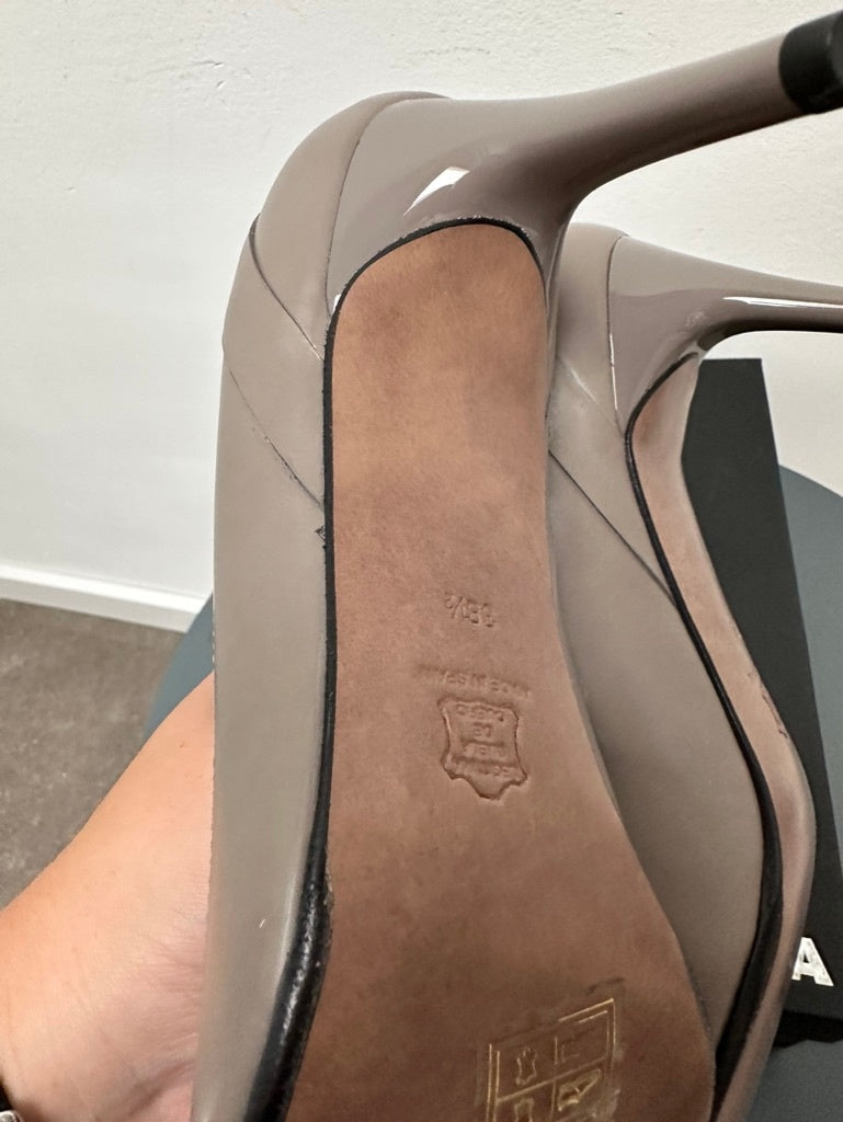 Paule Ka Pumps maat 38,5 grijs