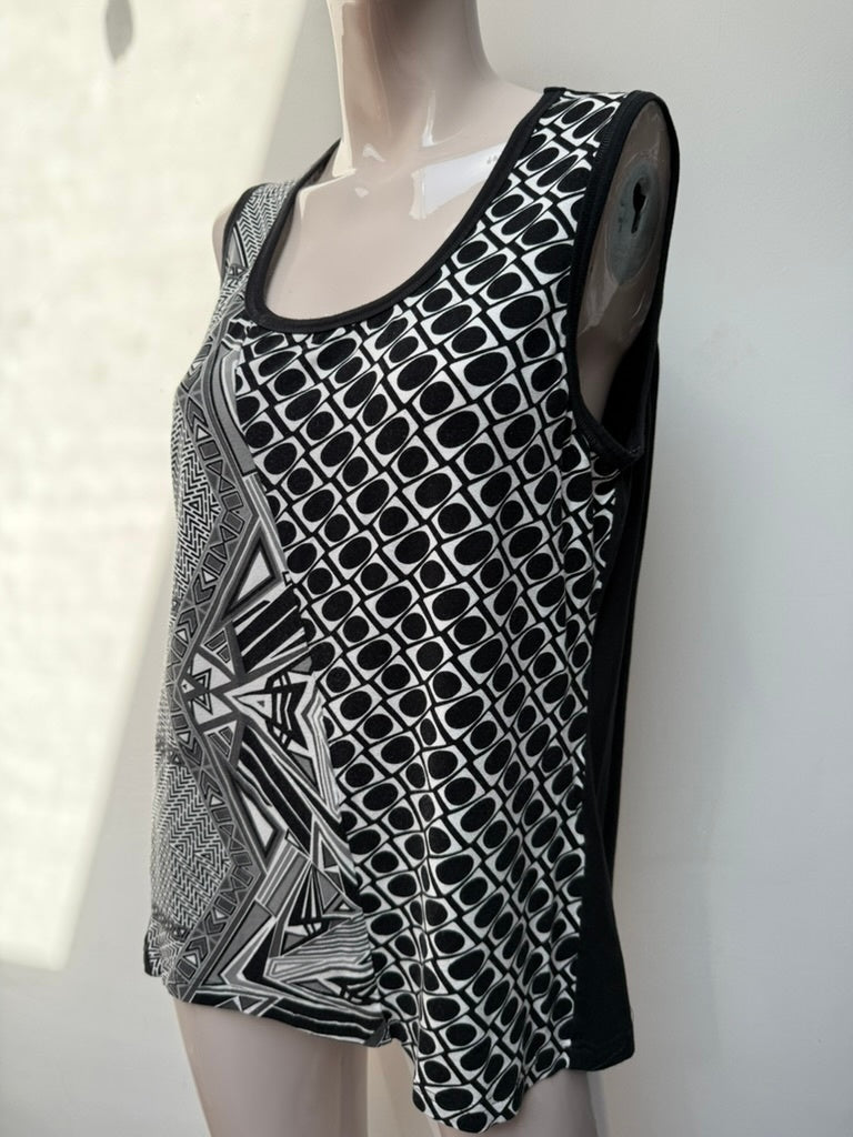 Airfield Top maat 44 zwart; wit