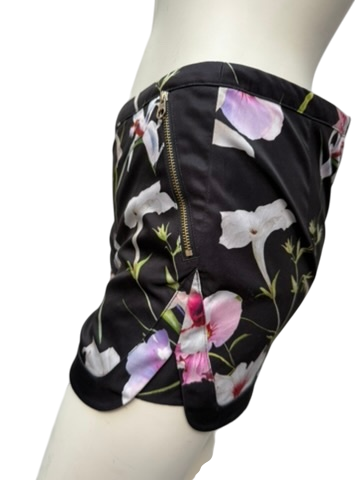 Ted Baker Short maat 34 zwart