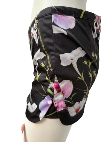 Ted Baker Short maat 34 zwart