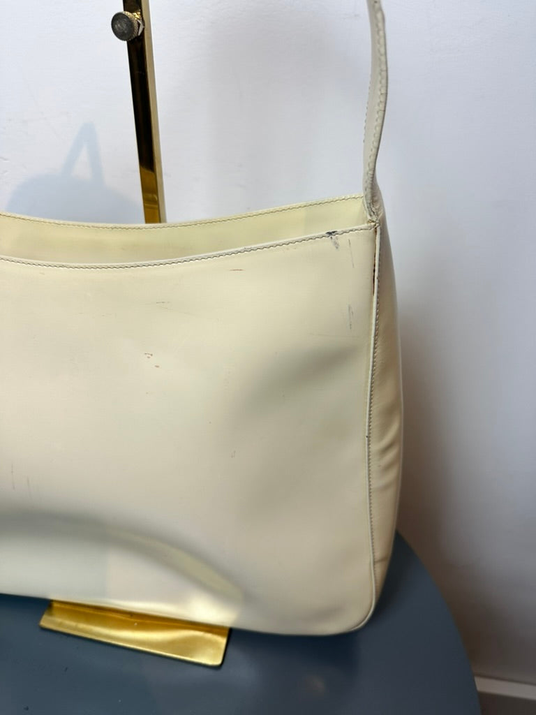 Prada vintage schoudertas crème leder
