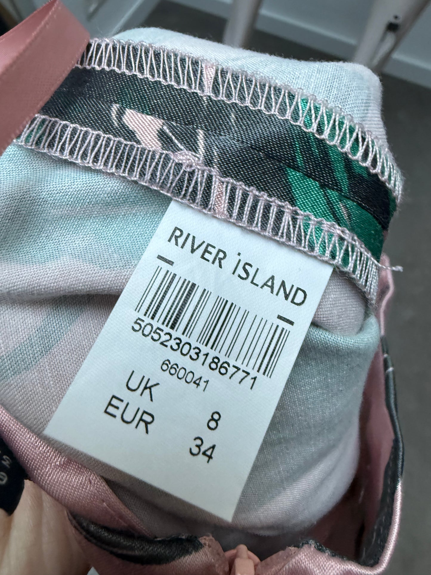 River Island roze short maat 8 (34-36)