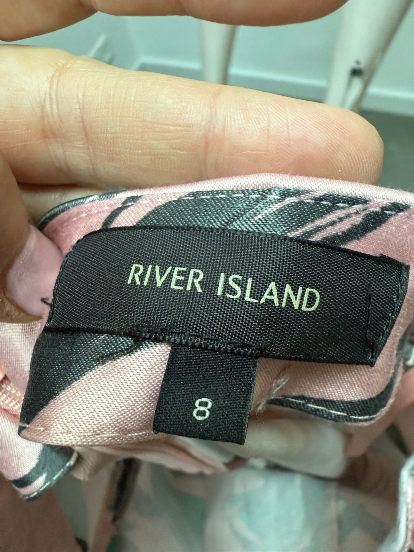 River Island roze short maat 8 (34-36)