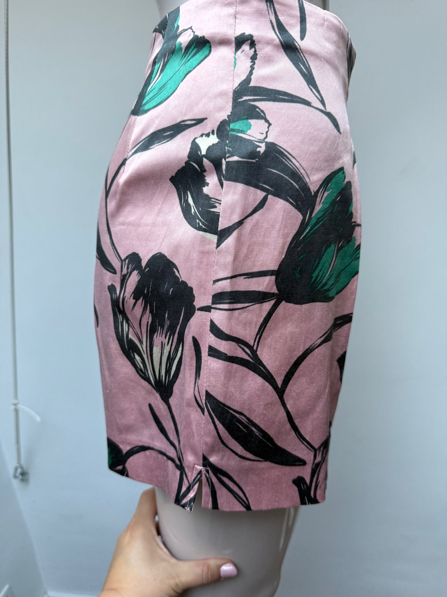 River Island roze short maat 8 (34-36)