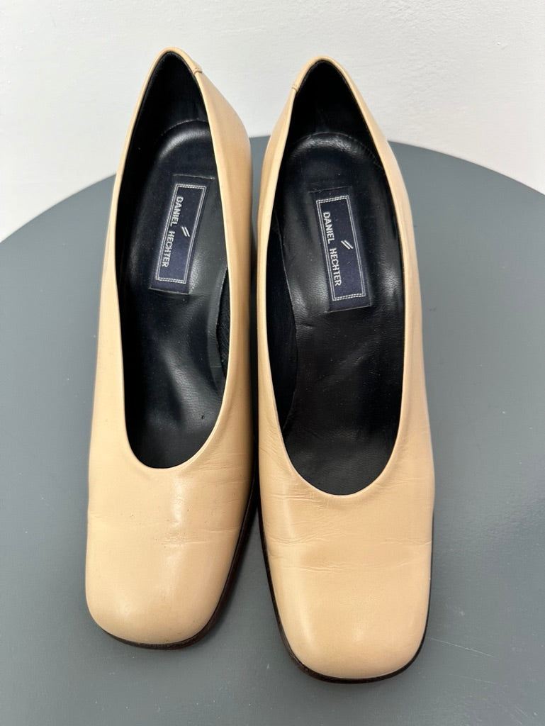 Daniel Hechter pumps maat 38 beige