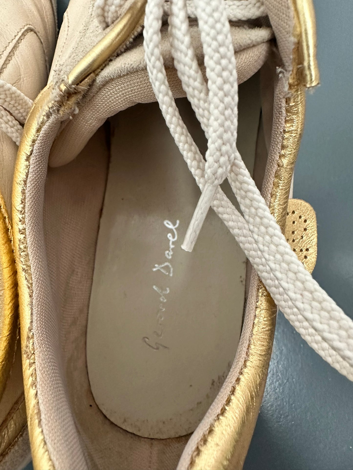 Gerard Darel sneakers maat 39 beige, goud