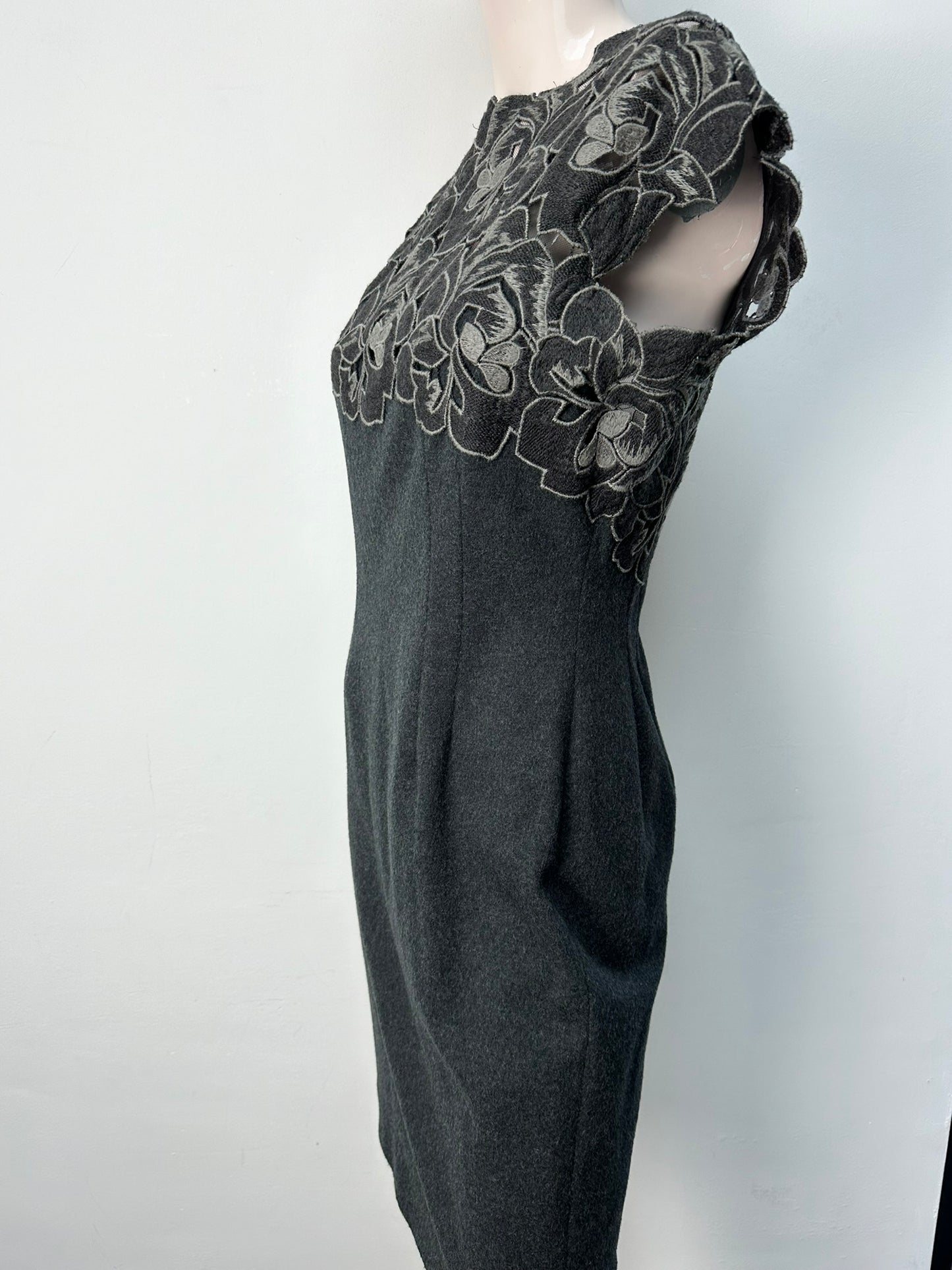 Blumarine wollen grijze jurk maat 38 (IT44)