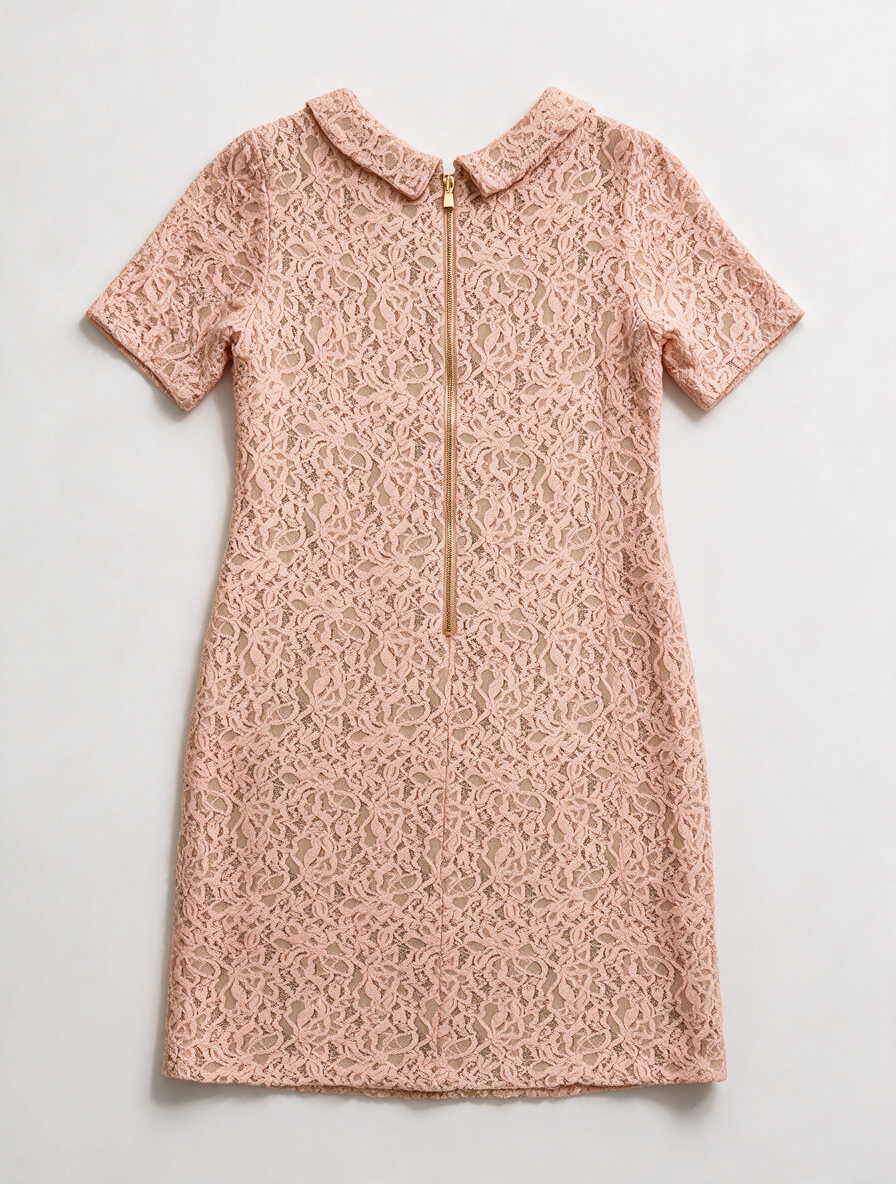 Moschino - Jurk - roze, kant, sierkraag met broche - maat L
