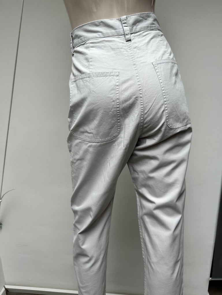 COS lichtgrijze chino broek maat 34