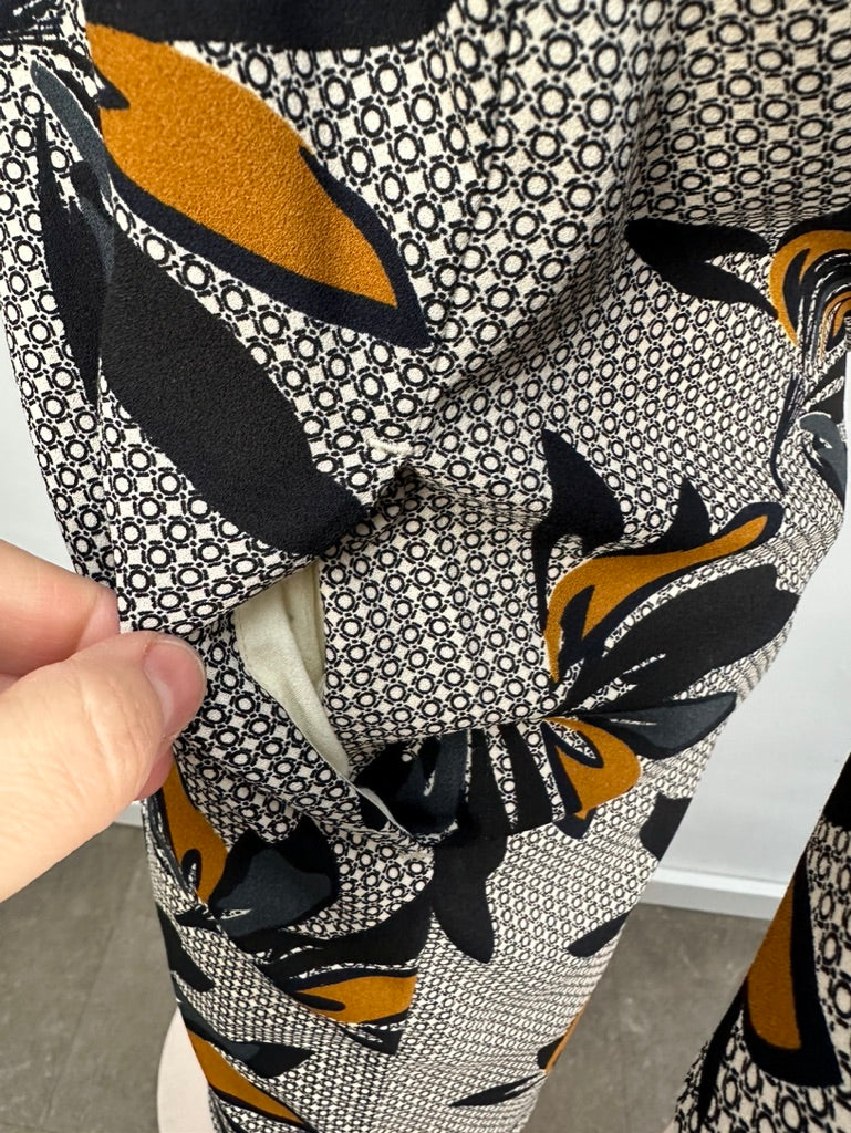 Essentiel Antwerp Jurk met V-hals Maat 34