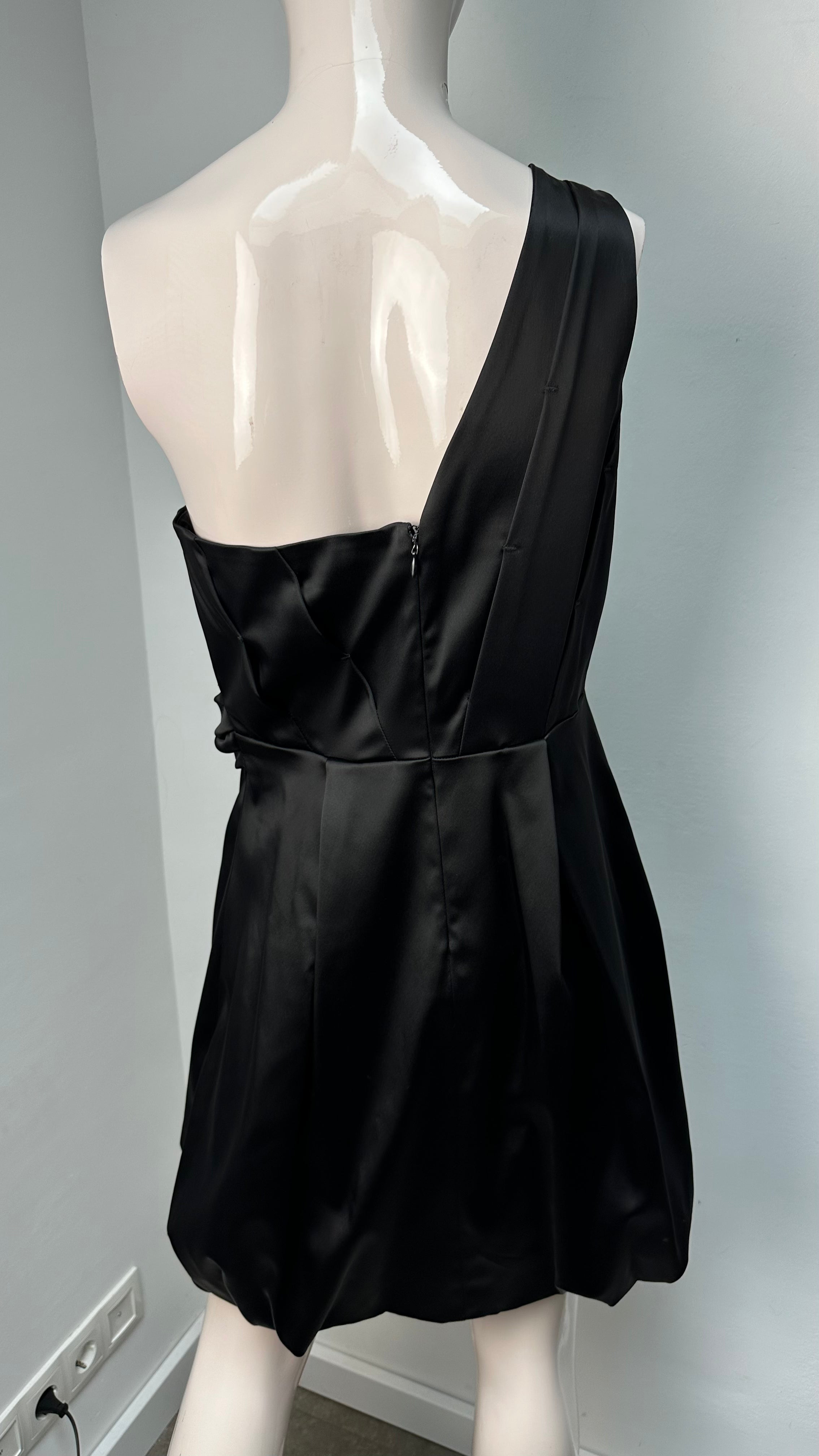 Pinko zwarte party dress asymmetrisch maat 38