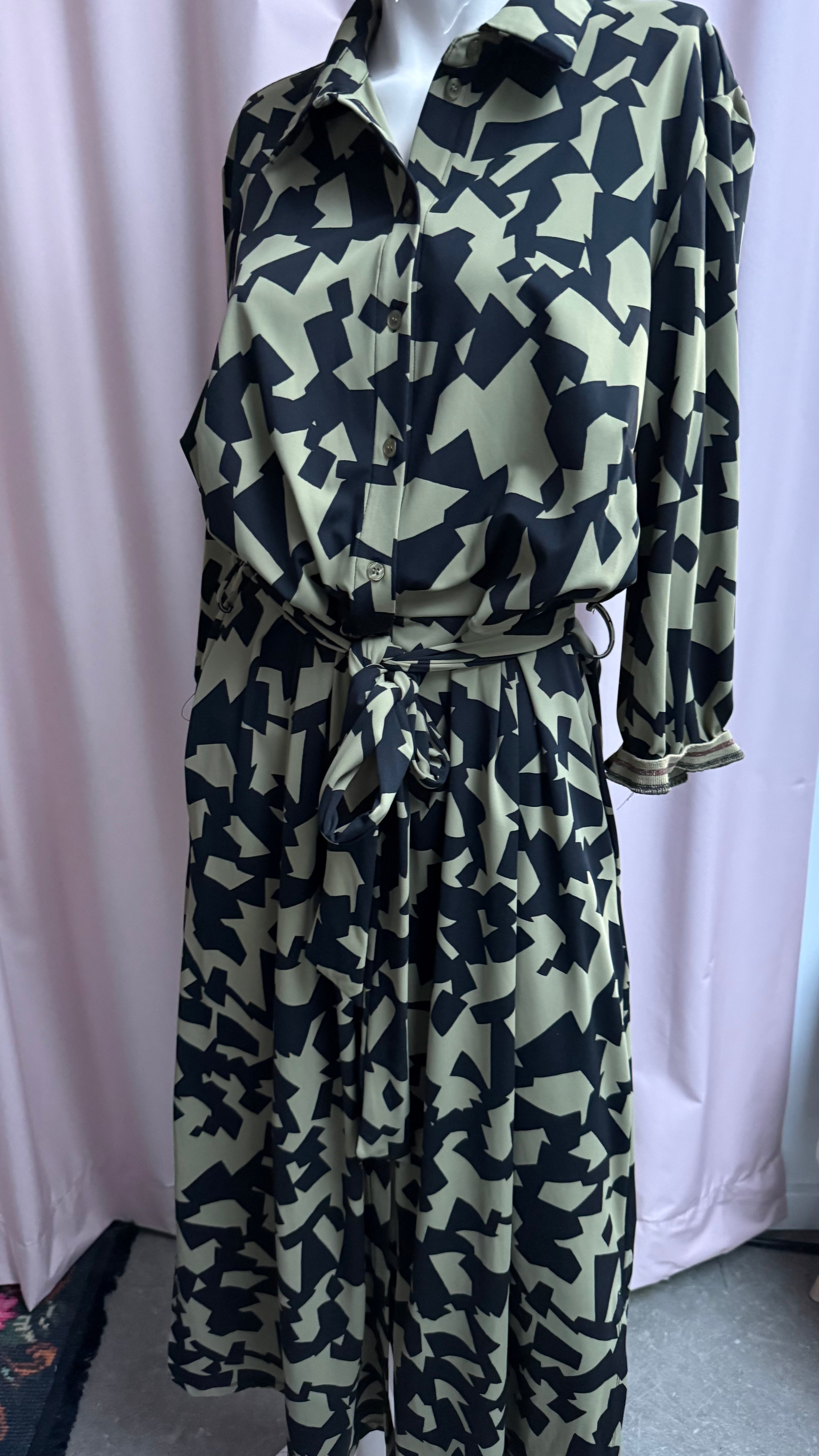 Yest Jurk maat 46 groen, zwart