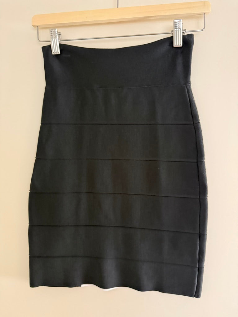 BCBGMAXAZRIA - Rok - zwart-wit, contrasterend paneel voor, hoge taille - S