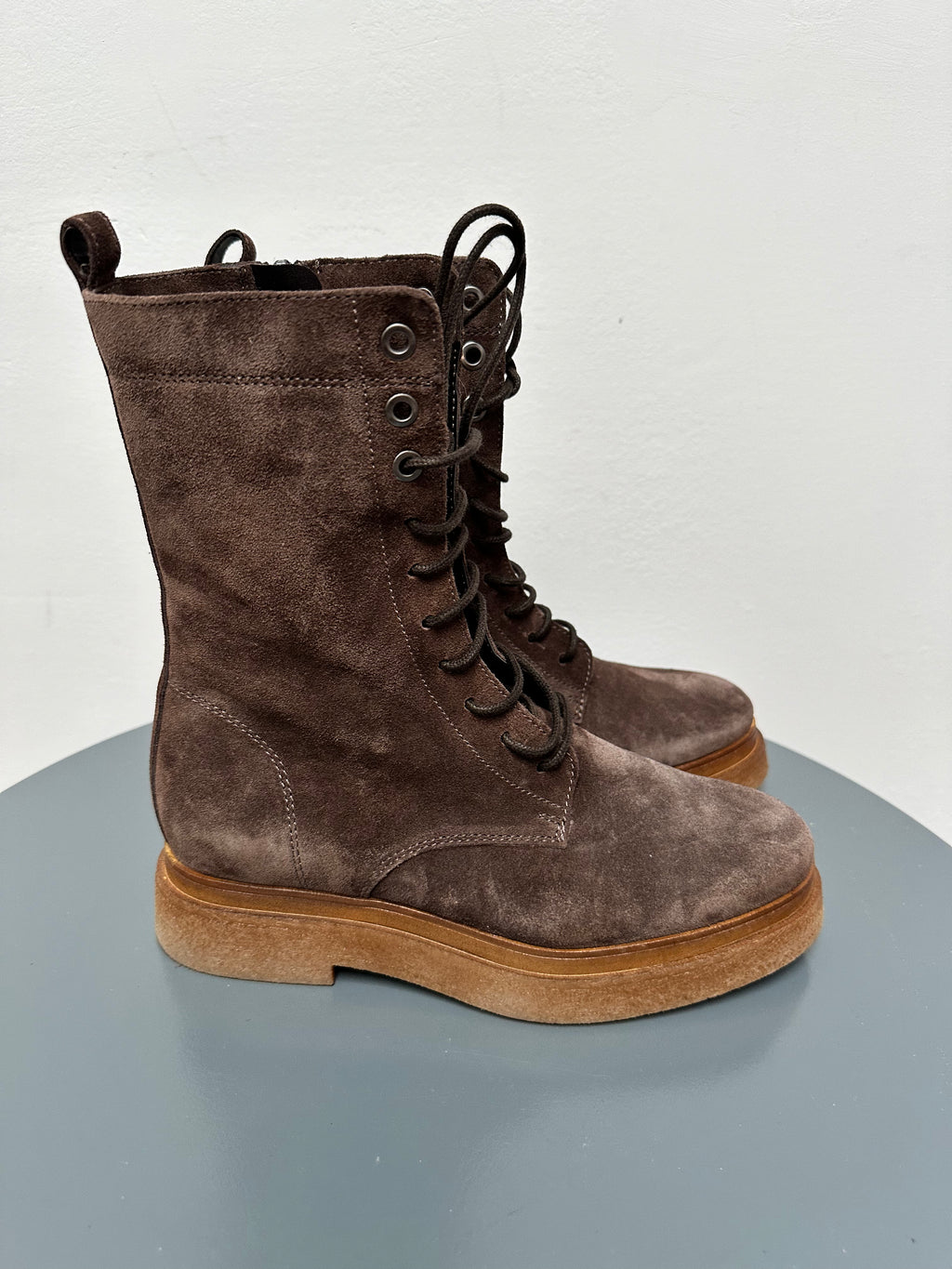 Capobello bruine veterlaarsjes suede maat 36