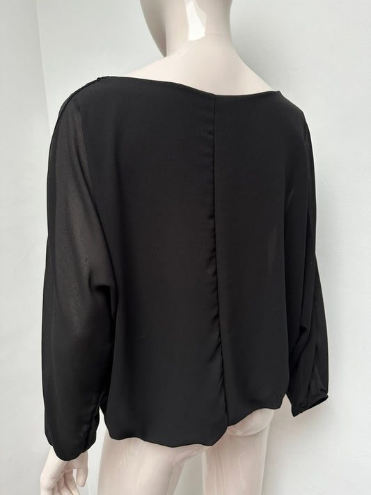 Zwarte Top maat 40