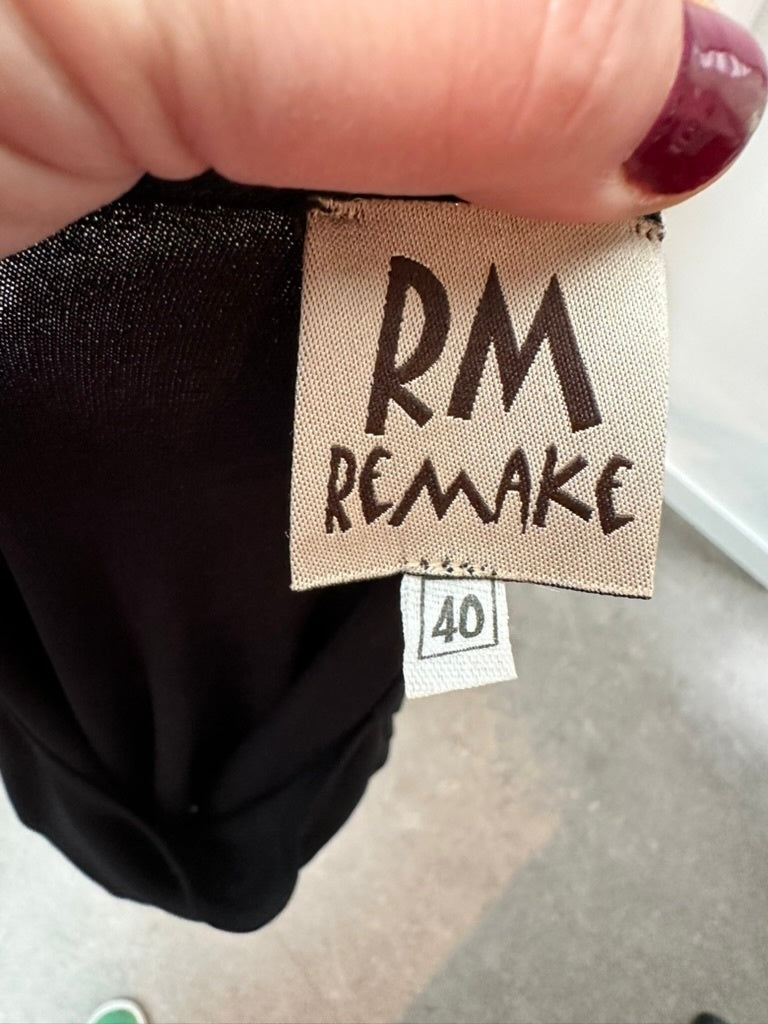 Remake Top maat 40 zwart