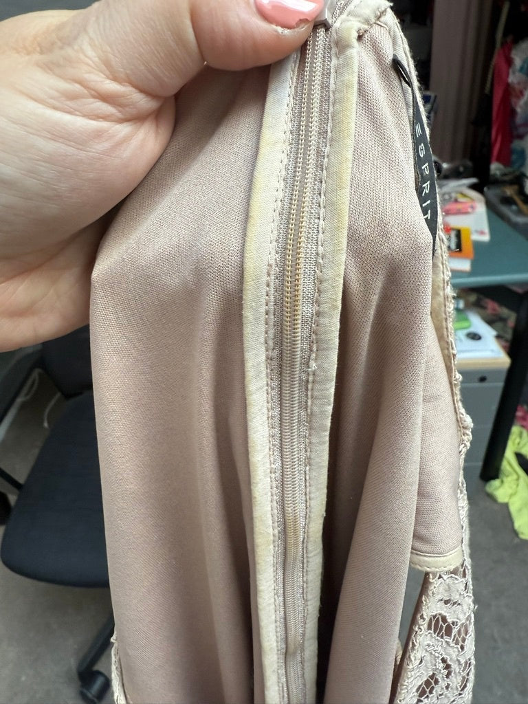 Esprit Jurk maat 38 beige
