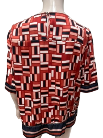 Mayerline Brussels Top maat 40 Red and white with black accents