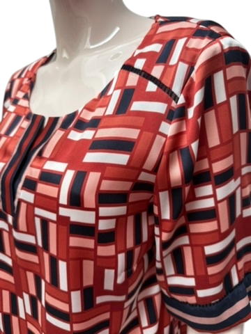 Mayerline Brussels Top maat 40 Red and white with black accents