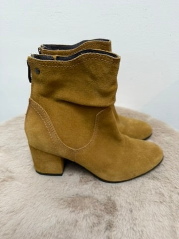 Be natural Laarsjes maat 38 groen