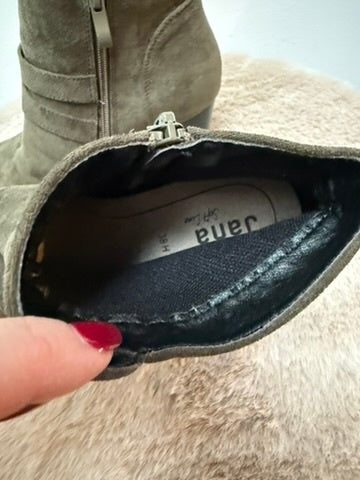 jana Laarsjes maat 38 olijfgroen