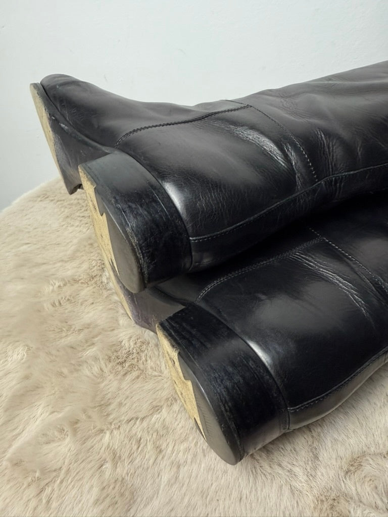 Prada Laarzen maat 39,5 Zwart met rood binnenwerk