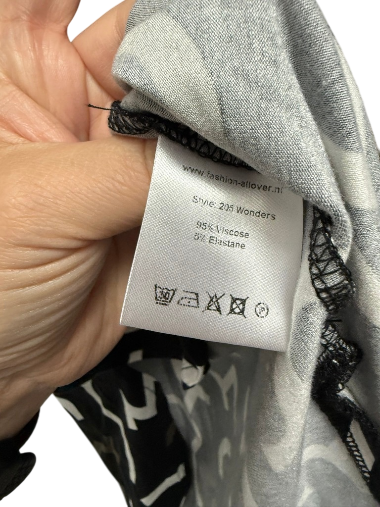 Zoso Jurk maat M Zwart met wit en grijs patroon