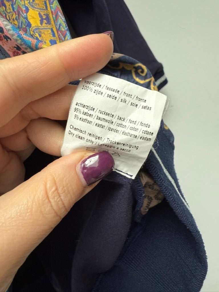 Mucho Gusto Top maat L donkerblauw