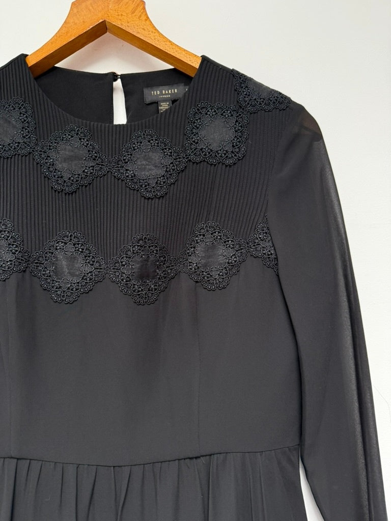 Ted Baker Jurk maat 3 zwart