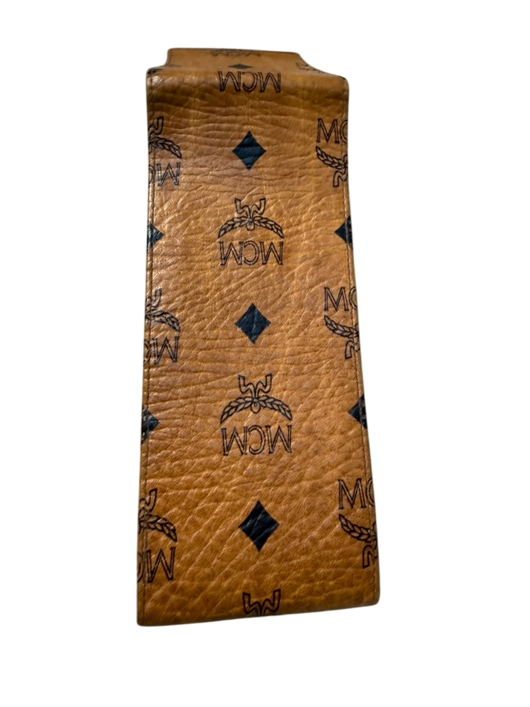 MCM Pennenmapje Bruin met zwart bedrukt logo patroon