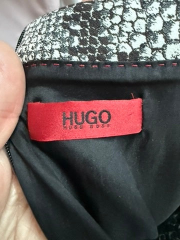 Hugo Boss Jurk maat 40 Zwart en wit