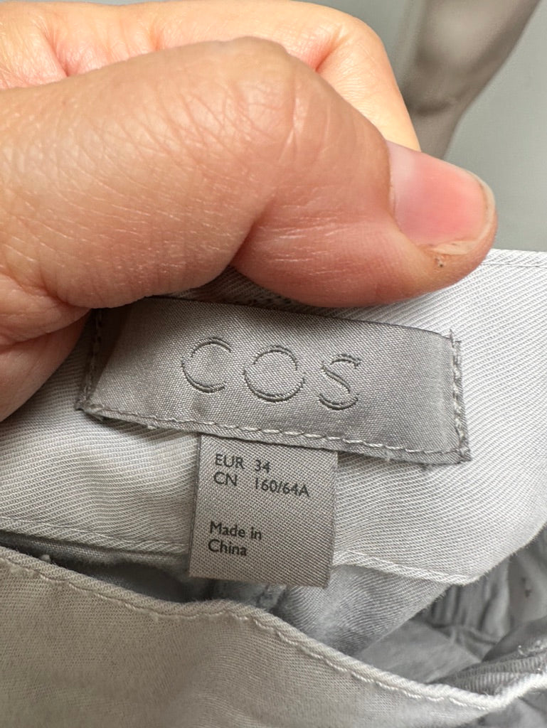 COS lichtgrijze chino broek maat 34