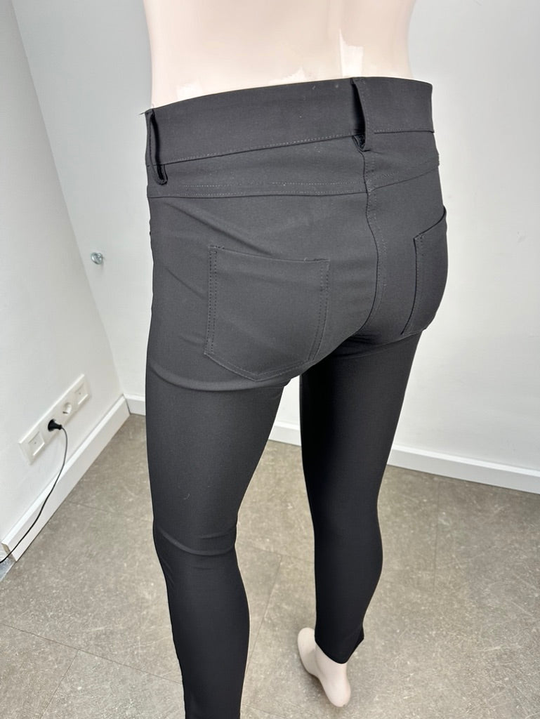 Sandro Ferrone zwarte broek maat 34