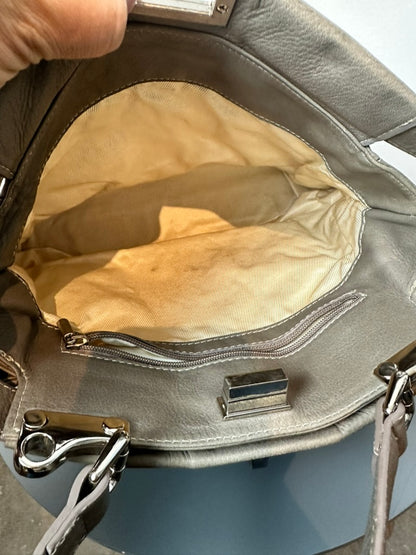 Handtas grijs leder