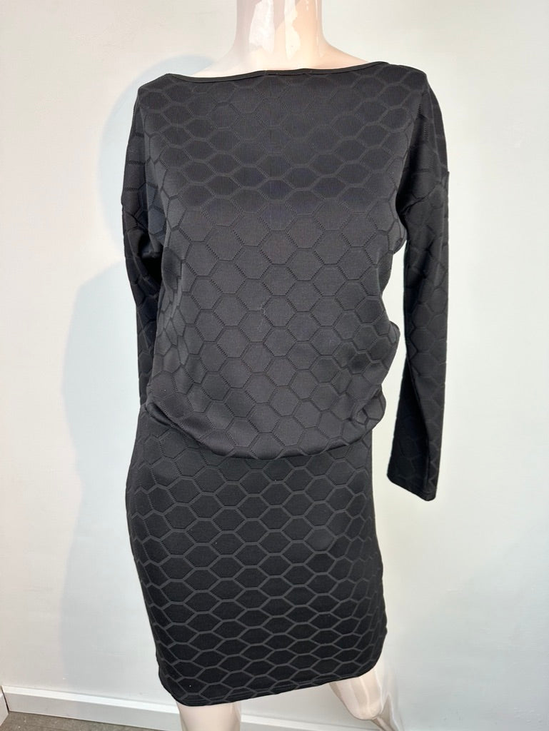 Given zwarte jurk maat S