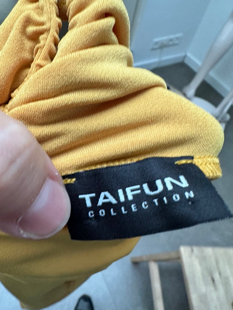 TAIFUN COLLECTION - Top - geel, mouwloos, colhals - L
