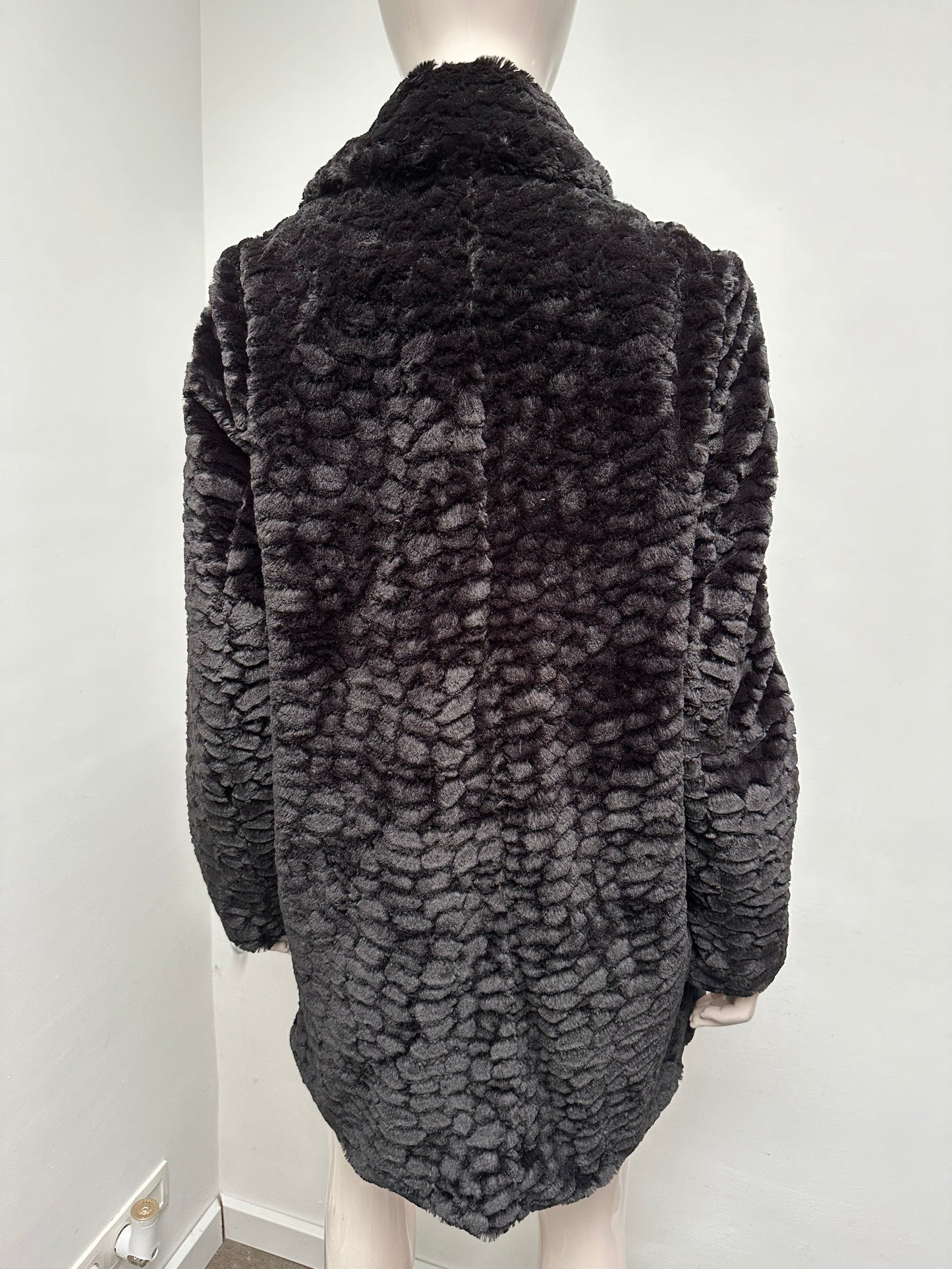 Tramontana zwarte fake fur jas maat XL