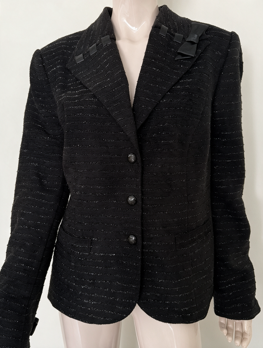 Edgar Vos - Blazer - zwart, geweven streeppatroon, satijnen strik op schouder - XXL