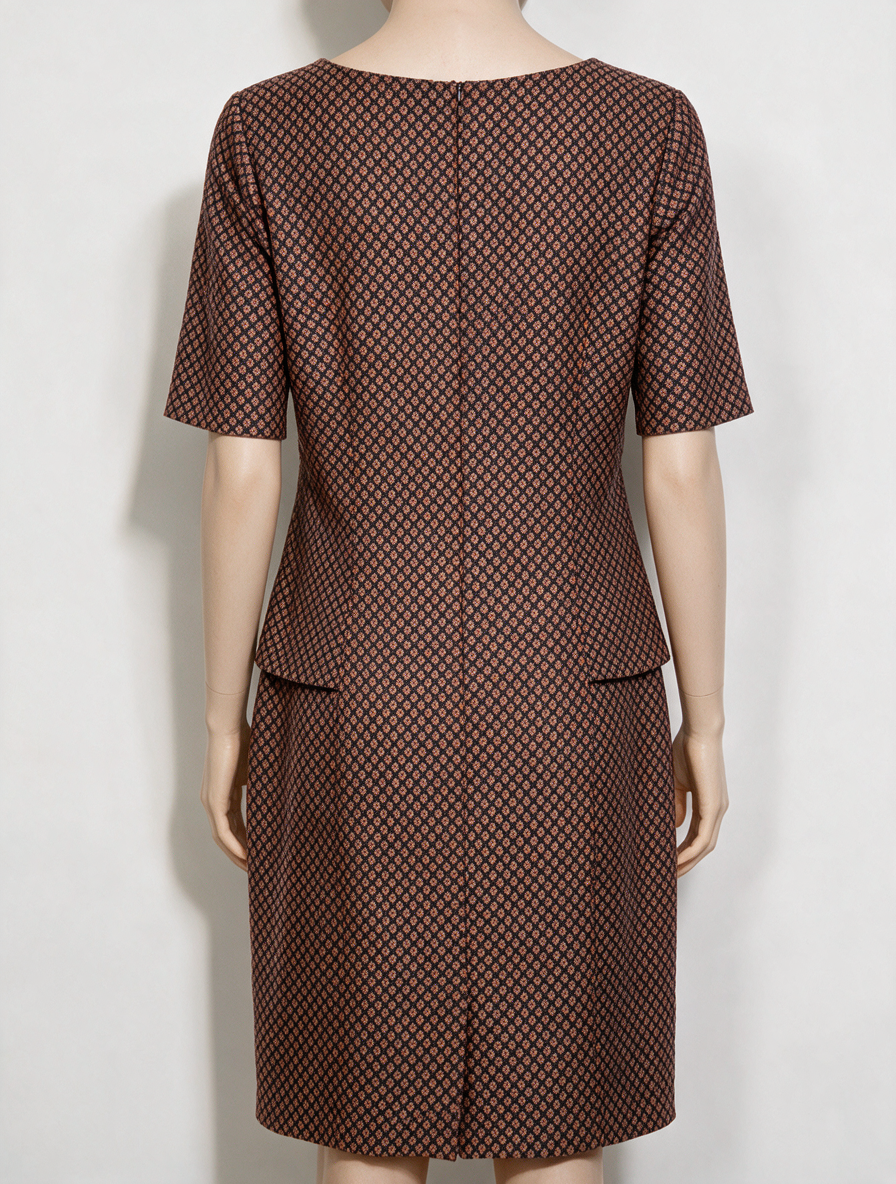 Caroline Biss - Jurk - paars/roze geometrische print, V-hals, korte mouwen - XL