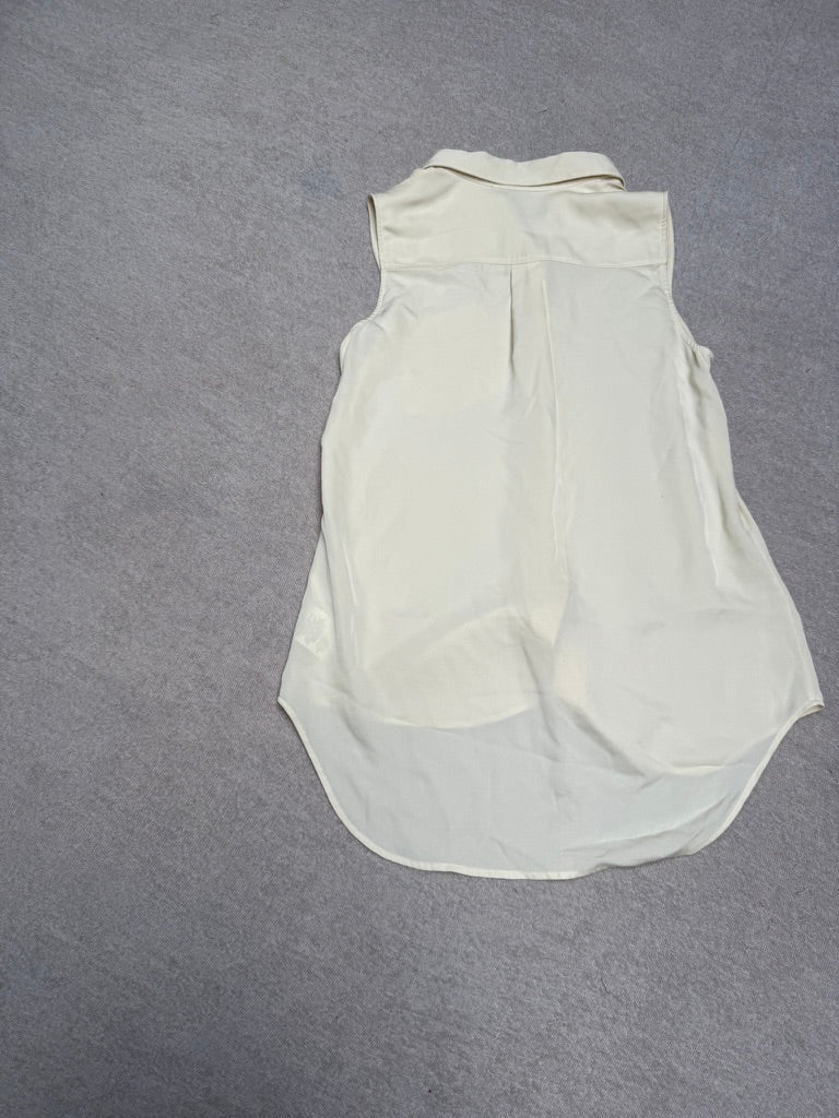 Theory 100% Zijden Mouwloze Blouse Crème – Luxe Silk Shirt met High-Low Zoom – Maat P