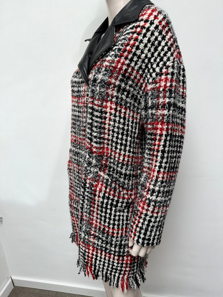 Caroline Biss geruite mantel maat 36