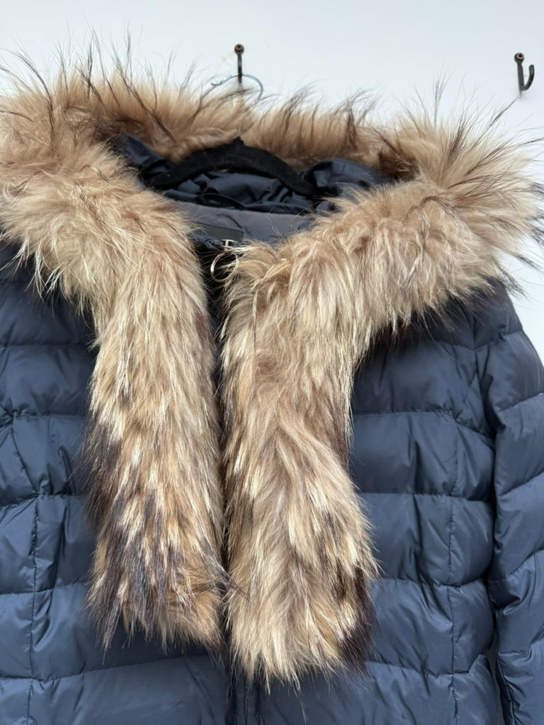 WEEKEND MaxMara - Jas - blauw, gewatteerd, afneembare bontkraag - L