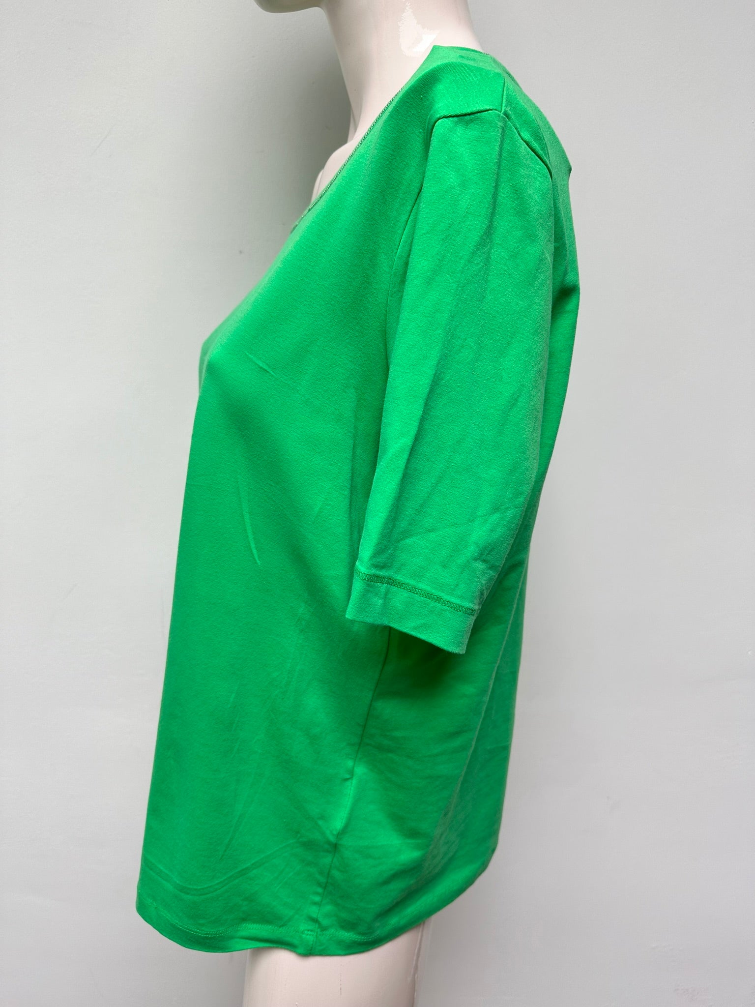 Basler groen t-shirt maat 44