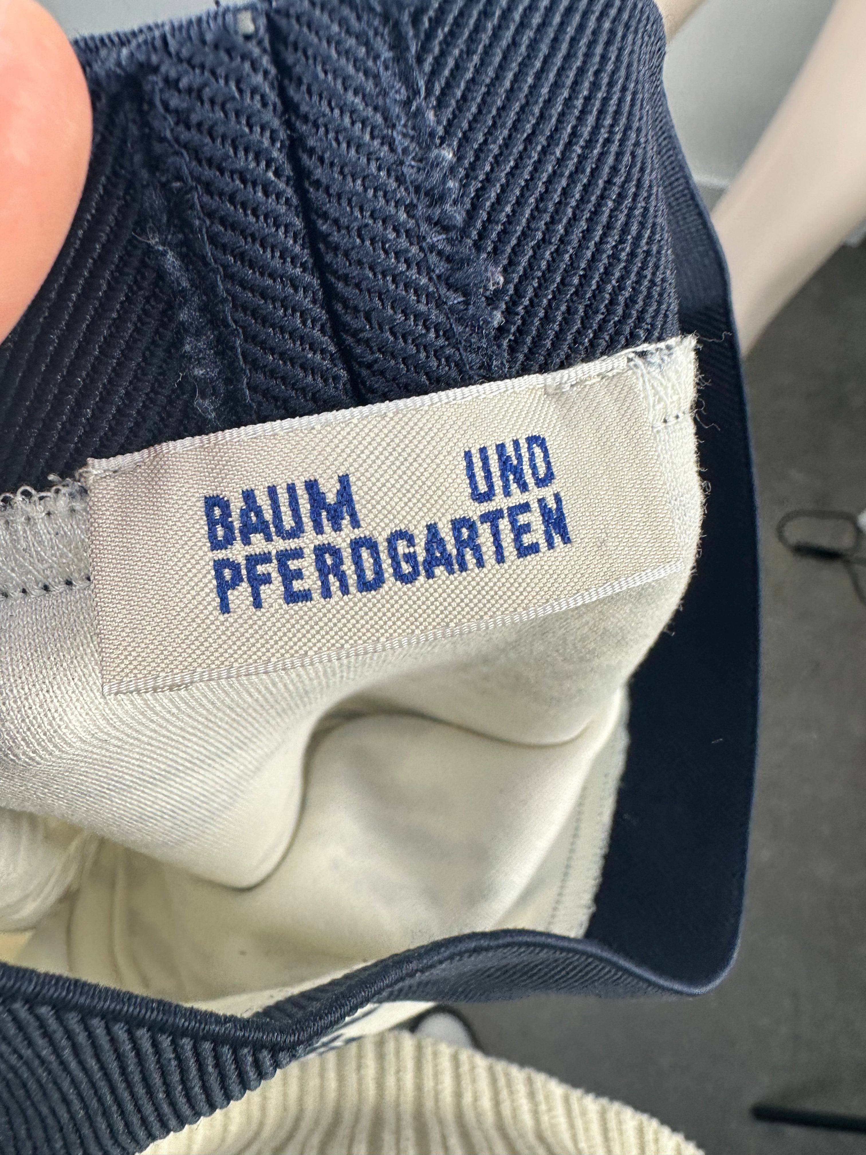 Baum und Pferdgarten rok maat XS