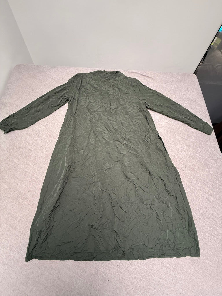 OSKA Crinkle Jurk Olijfgroen – Luchtige A-Lijn Jurk – Minimalistische Designerjurk