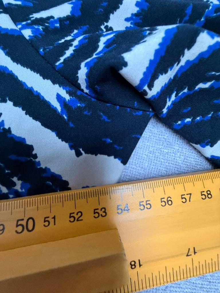 ANDCOWOMAN Zebra Jurk 2XL – Blauw-Witte Midi Blousejurk met Animal Print