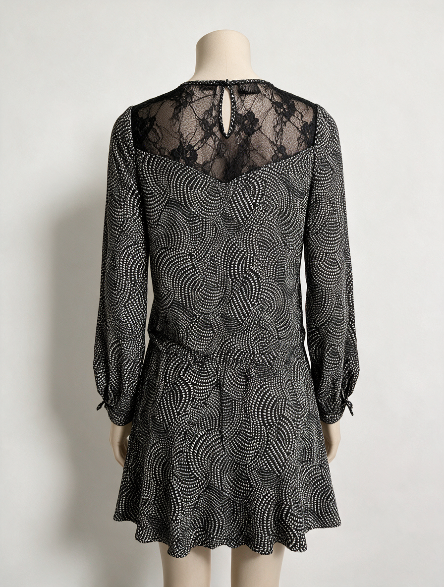 Essentiel Antwerp - Jurk - zwart-wit stippenpatroon, lange mouwen, knoopsluiting achter - S